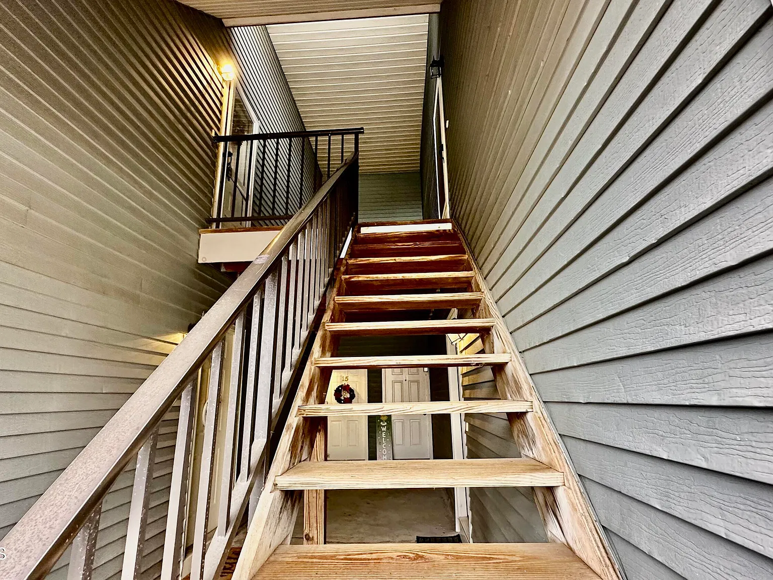 2 bed, 964 sqft, $2,700 — Photo 3