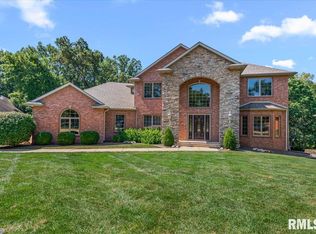 47 Woodland Trl, Rochester, IL 62563