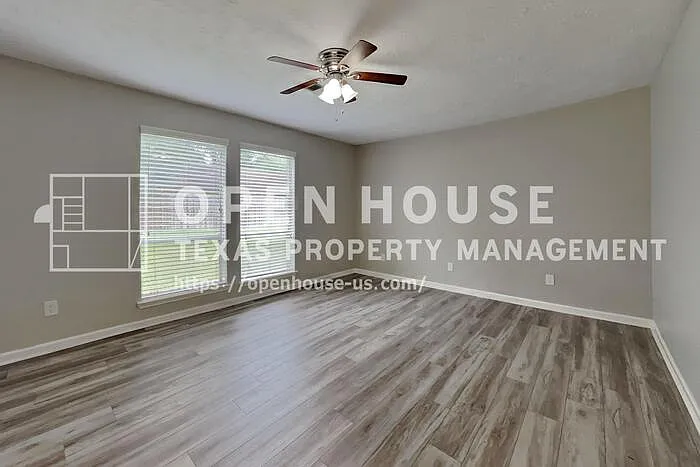 1070 Red Rock Canyon Dr — Photo 10