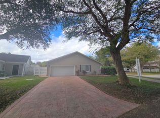 14912 SW 143rd Ct, Miami, FL 33186