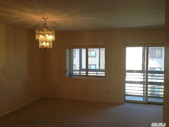 4th image of 114-69 Dalian Ct