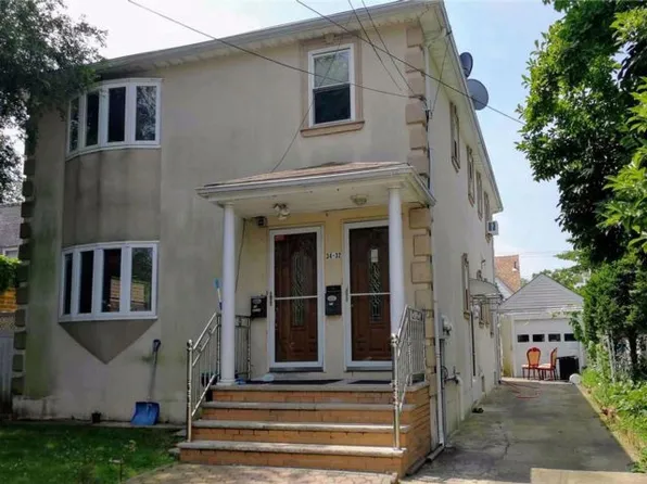3432 205th St, Bayside, NY 11361