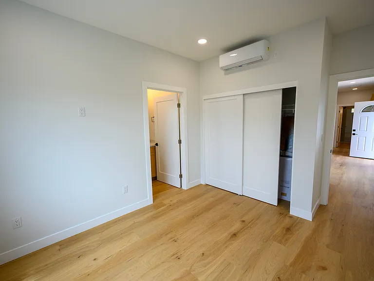 3107 W Coolidge Ave #C — Photo 8
