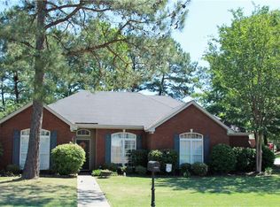 14 Cobb Forest Ct, Millbrook, AL 36054