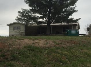 363 Rhinehart Rd, La Fayette, GA 30728