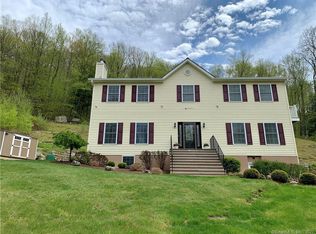 284 Hosner Mountain Rd E, Stormville, NY 12582