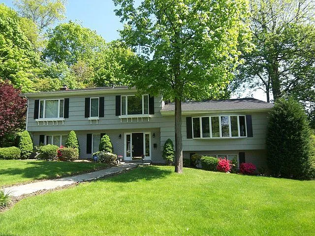 26 Leatherstocking Ln photo 1