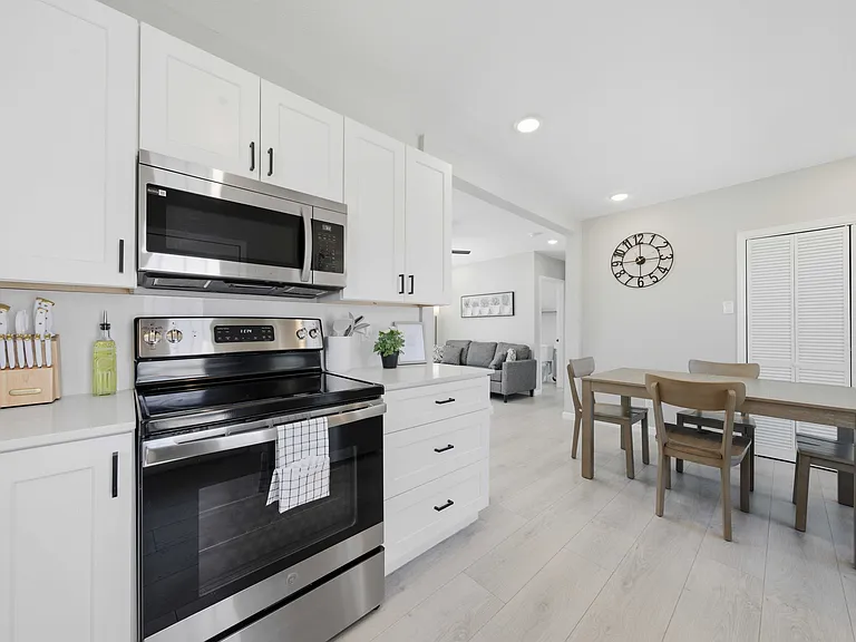 2819 S Pine St #1 — Photo 7