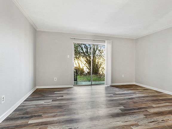 3rd image of 10000 Hayne Blvd APT C