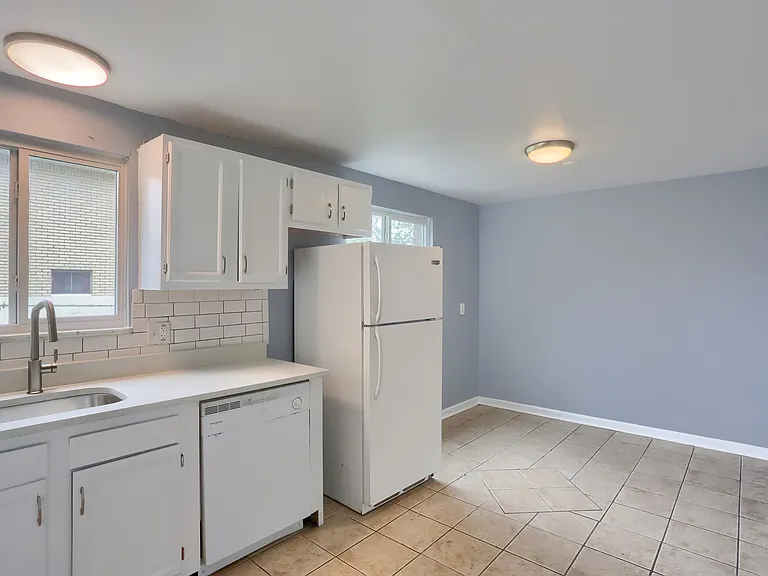 440 Brierly Ln #440 — Photo 9