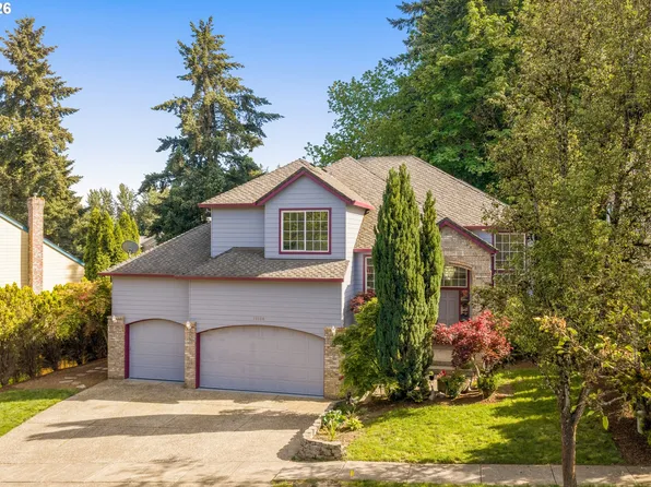 15820 SW Flagstone Dr, Beaverton, OR 97007