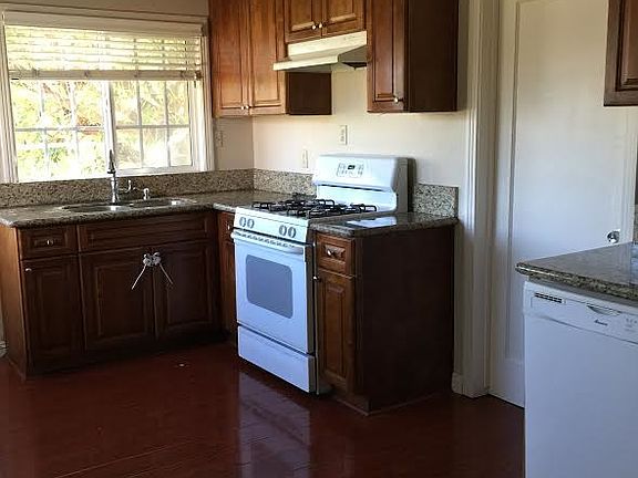3rd image of 4521 Mendocino Ct