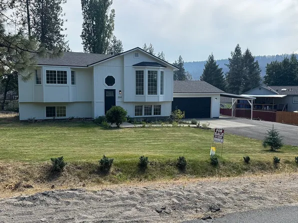 204 Lemon Dr, Nine Mile Falls, WA 99026