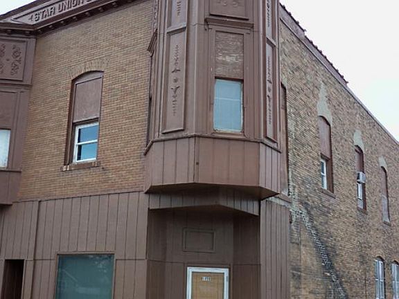 2nd image of 1059 8th St