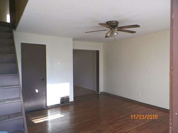 2nd image of 7527 Elmwood Ave