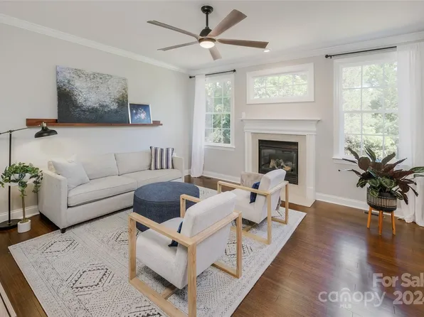 15328 Wedgewood Commons Dr, Charlotte, NC 28277