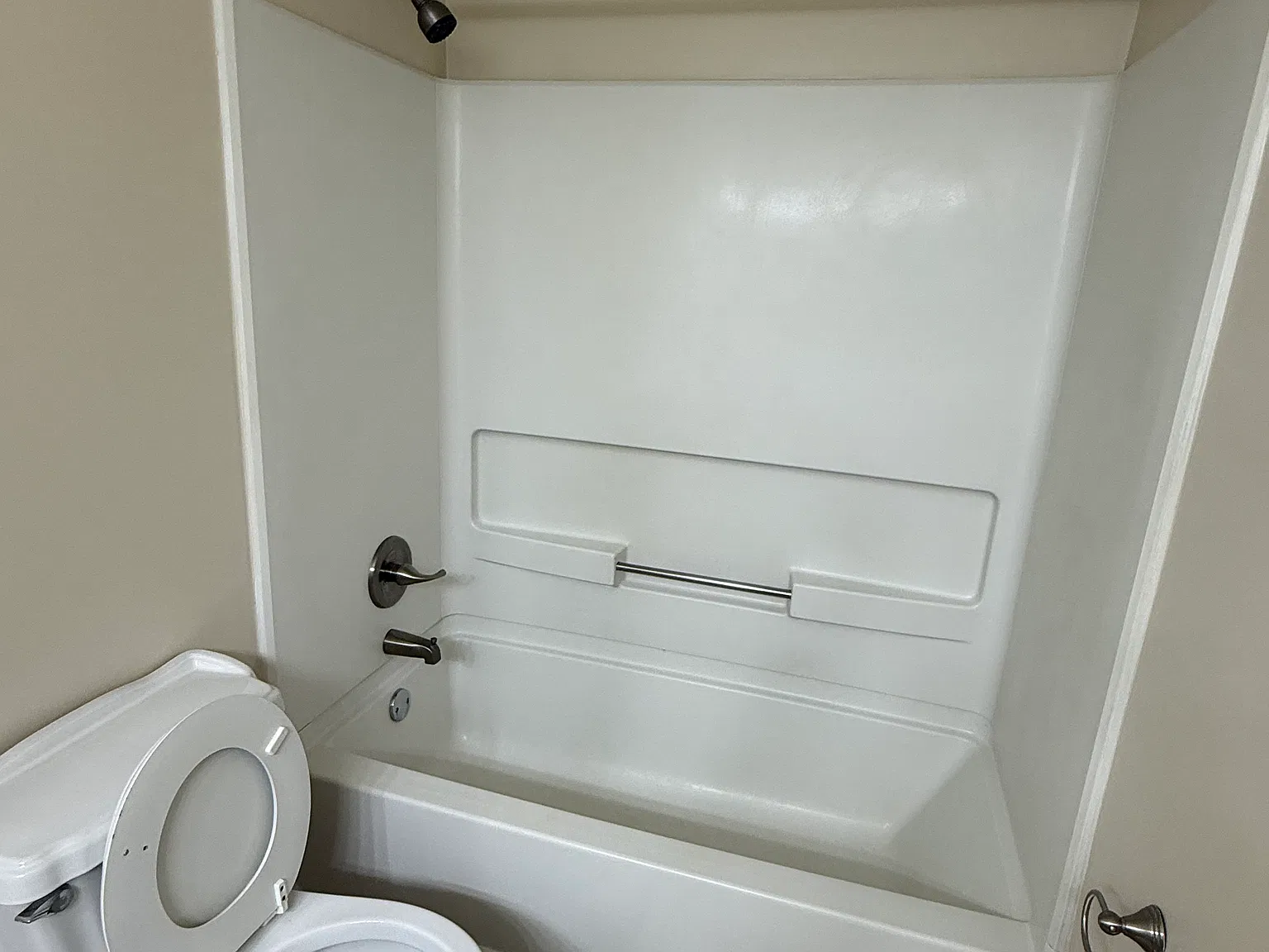 1 bed, 1.5 bath, 780 sqft, $1,100 — Photo 4