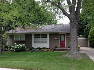 1711 Hatcher Cres, Ann Arbor, MI 48103