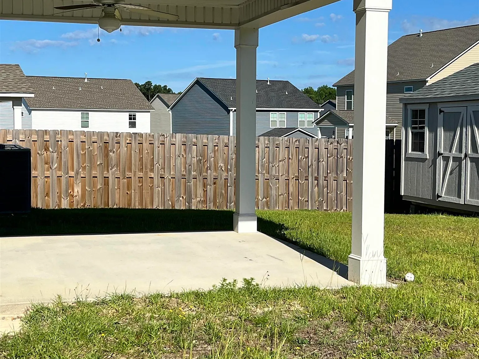 5 bed, 3040 sqft, $2,650 — Photo 3