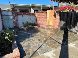 164 E Wilson St, Costa Mesa, CA 92627