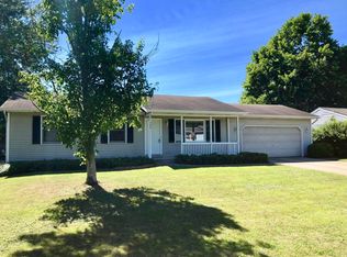 302 Kimberly St, Galesburg, MI 49053