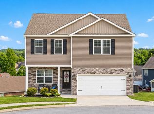9822 Merlot Ln, Apison, TN 37302