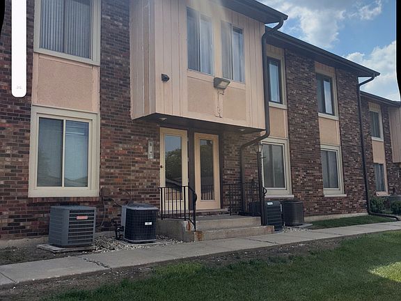 2nd image of 628 E Glenwood Dyer Rd #628
