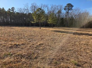 4 Sandy Hill Rd, Courtland, VA 23837