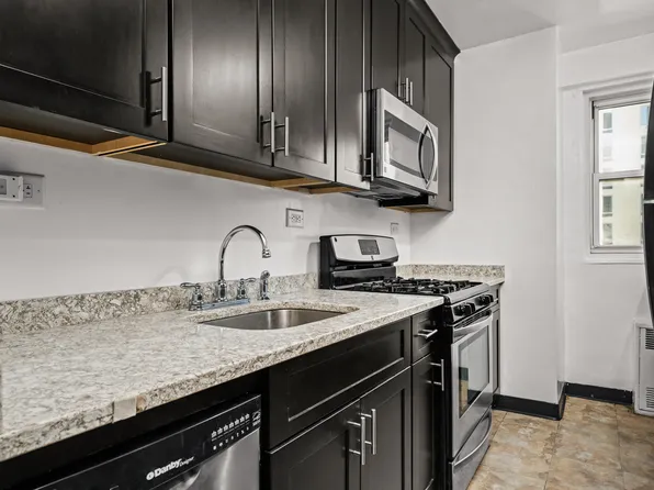 175 Willoughby Street image 5 of 17