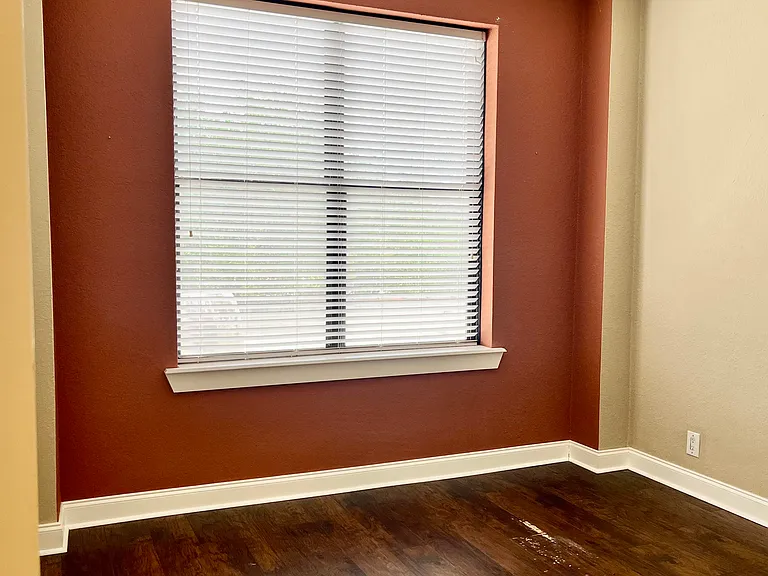 311 W Ashley St #205 — Photo 5
