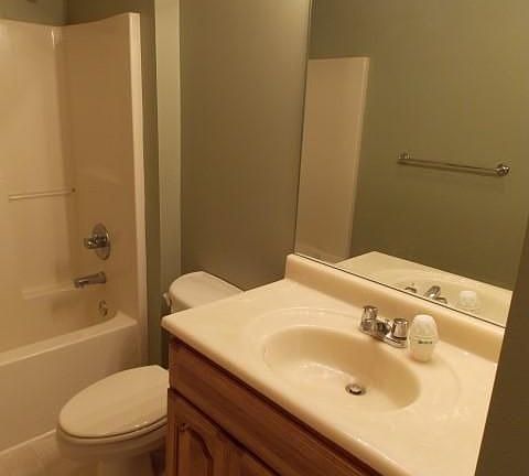 3rd image of 650 Schofield Ln