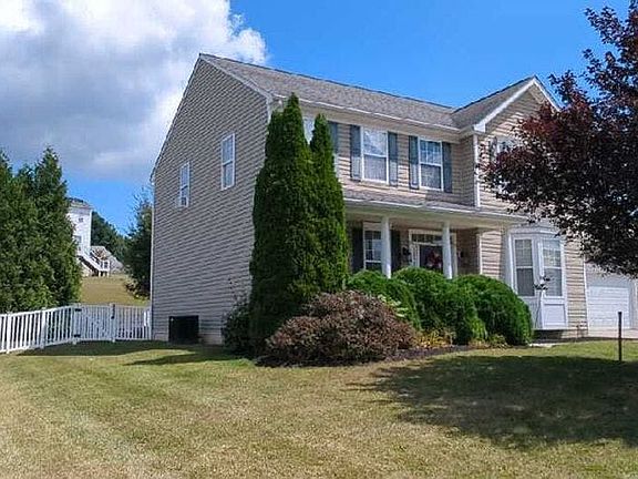 3rd image of 107 Joshua Dr