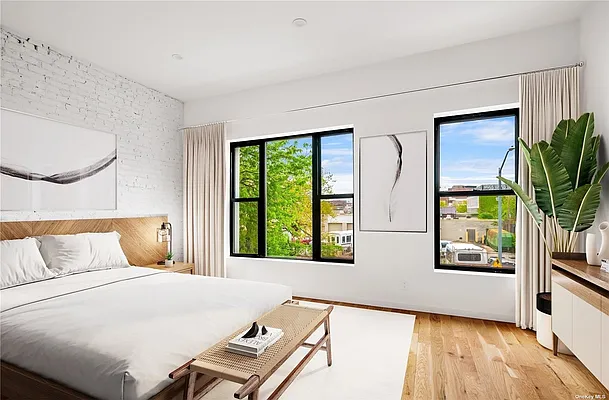 Sold by Glory Homes Realty | media 3