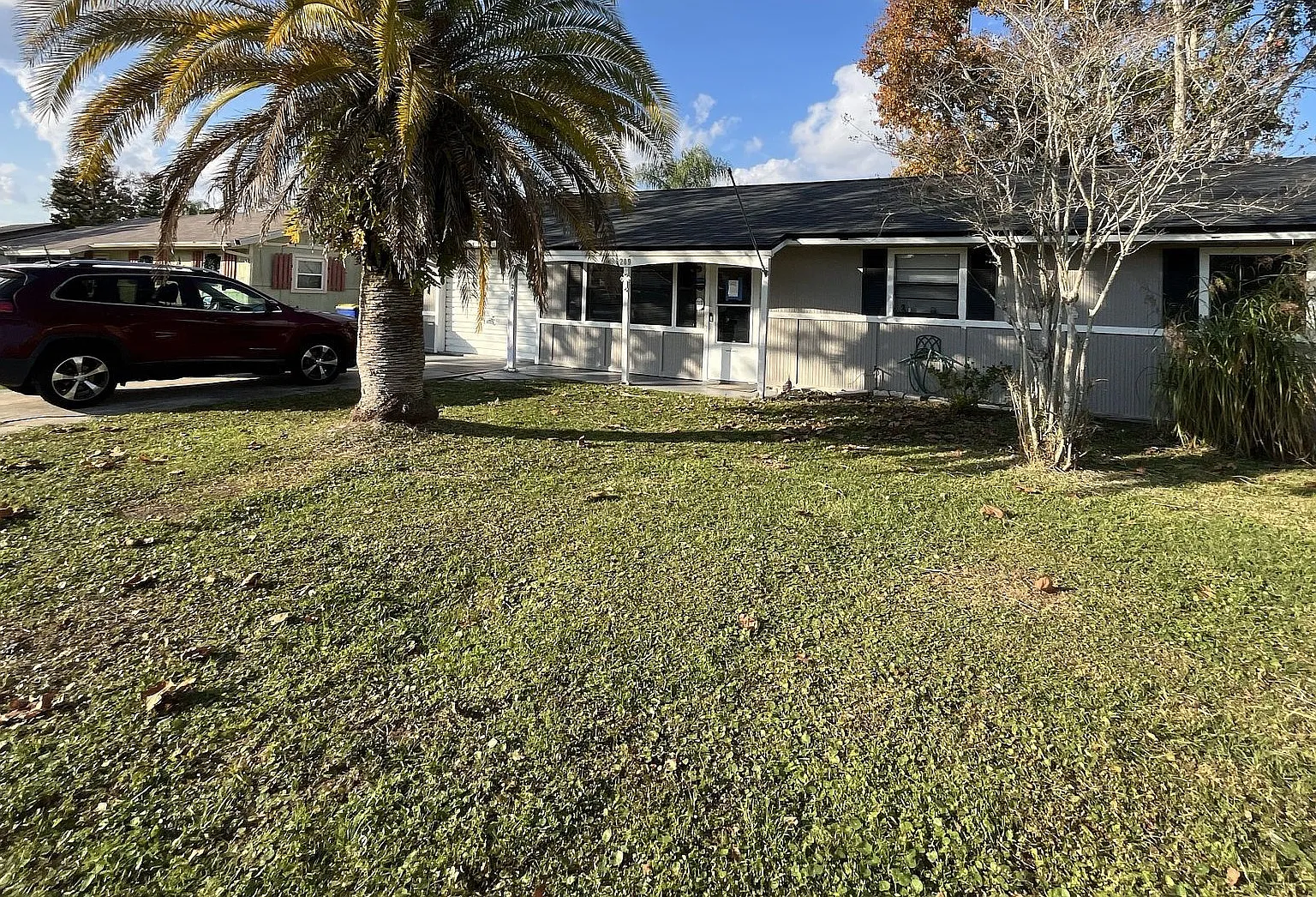 3 bed, 1080 sqft, $1,900 — Photo 2