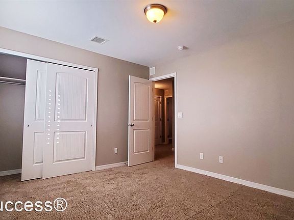 4th image of 6137 Fashion St