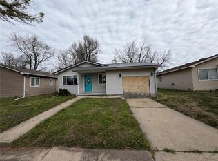 518 W 4th St, Eureka, KS 67045