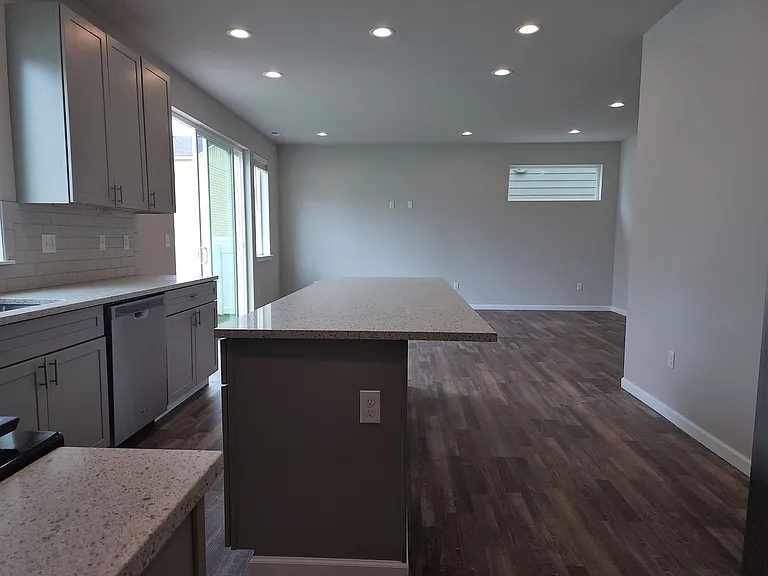 15717 View Dr SE — Photo 23