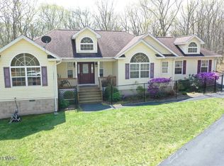 131 Maple Ridge Rd, Milford, PA 18337