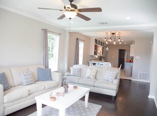 2327 W Magnolia Ave, San Antonio, TX 78201