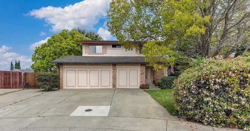 1st image of 7988 Cranmore Ct