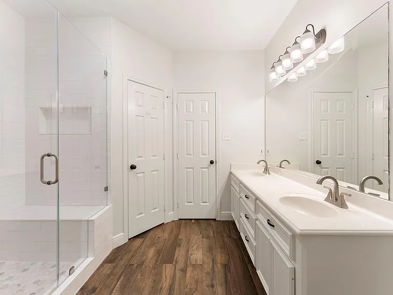 618 W Rollingwood St — Photo 17