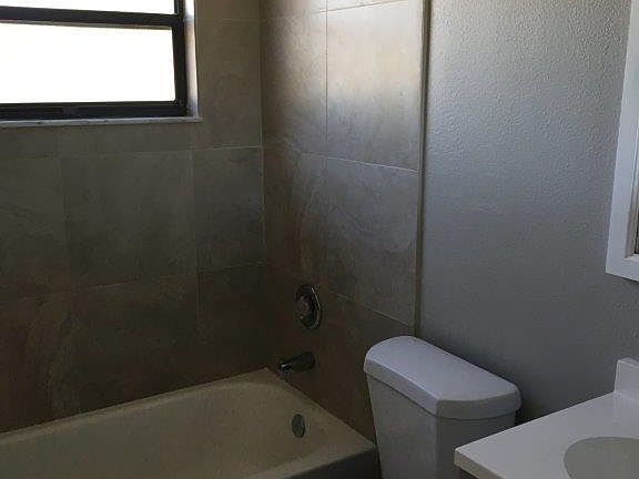 5th image of 1136 Mandarin Dr