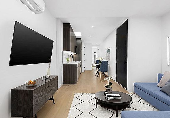 3rd image of 586 Manhattan Ave #3E