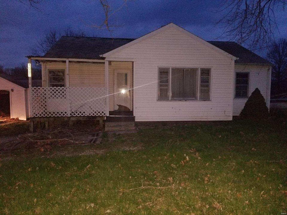 1st image of 1003 E Highway 156