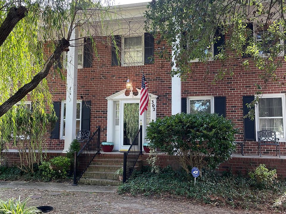 2nd image of 302 White Marsh Ct