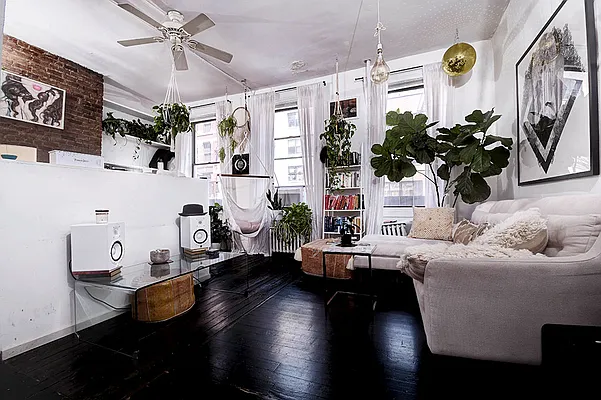 Rented by Urbane Brokerage | media 7