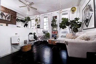 Rented by Urbane Brokerage