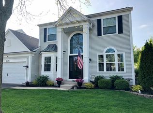 1821 Belle Haven Dr, Grayslake, IL 60030