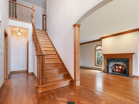 5th image of 421 N Vine St
