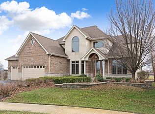 3812 Junebreeze Ln, Naperville, IL 60564